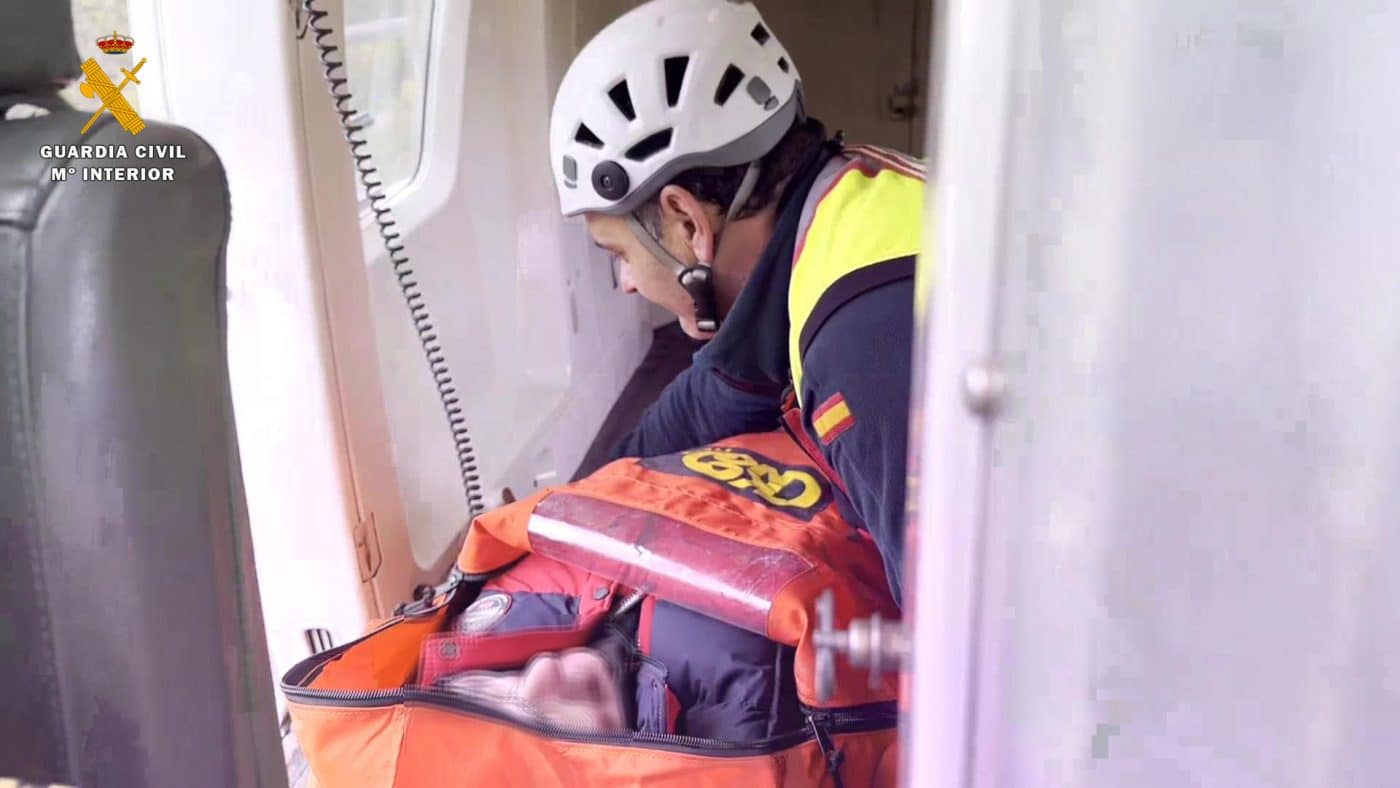 VÍDEO: La Guardia Civil rescata a un senderista en la ruta de los siete puentes en Ezcaray 2