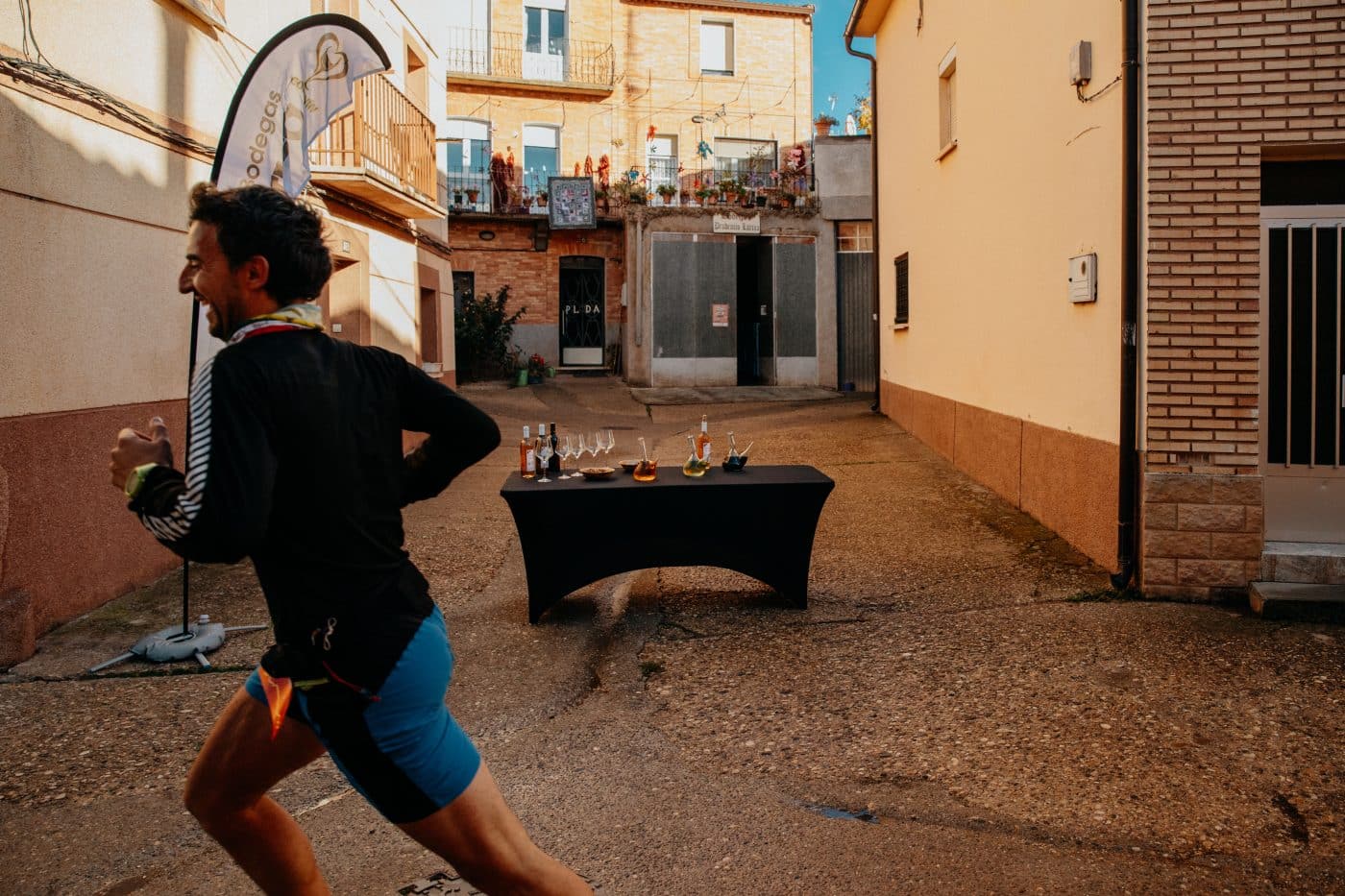 Corre, anda y 'claretea' en Cordovín: más de 200 personas disfrutan de Cordis Vinum 15