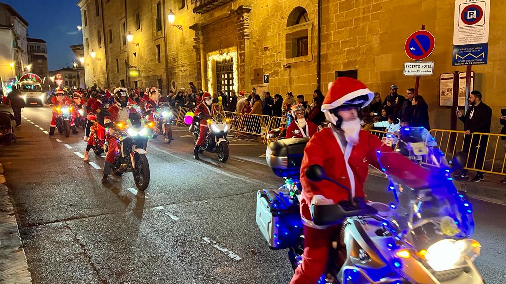 Haro recibe con ilusión a Papá Noel 8