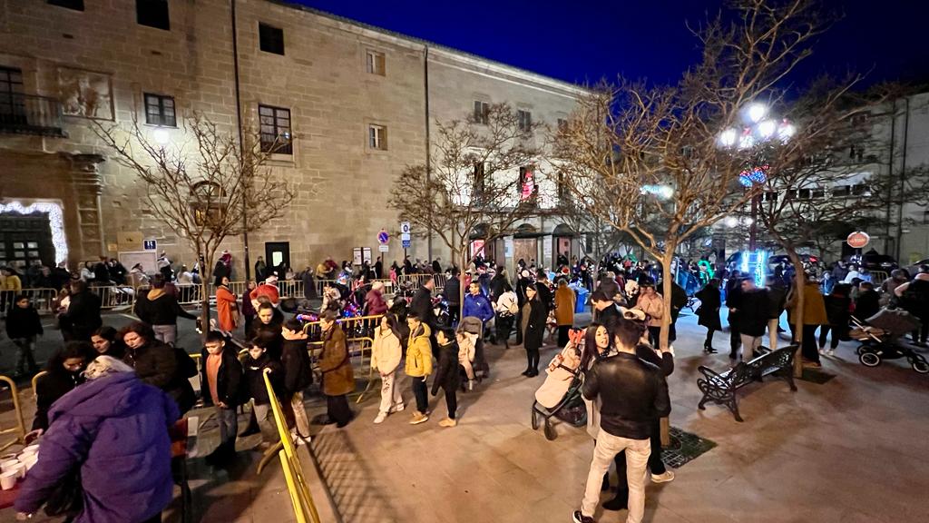 Haro recibe con ilusión a Papá Noel 10