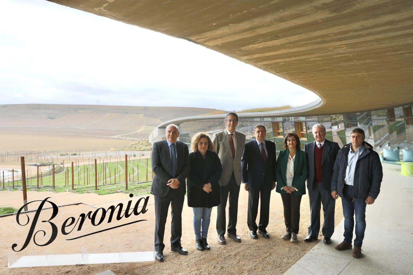 FOTOS: El ministro Planas visita las nuevas instalaciones de Bodegas Beronia 1