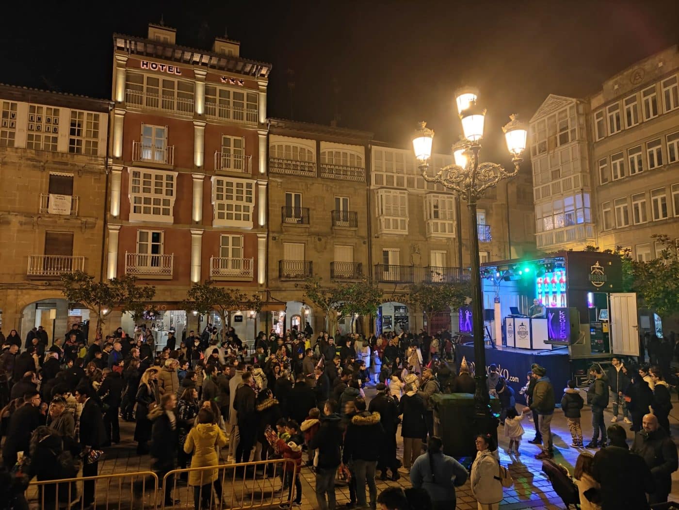 Haro da la bienvenida al 2023 con una animada 'Nochevieja familiar' 30 Haro da la bienvenida al 2023 con una animada 'Nochevieja familiar' 30