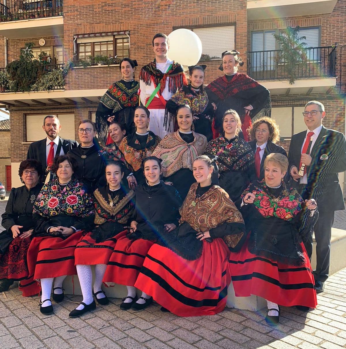 Rodezno recupera su Grupo de Danzas 2