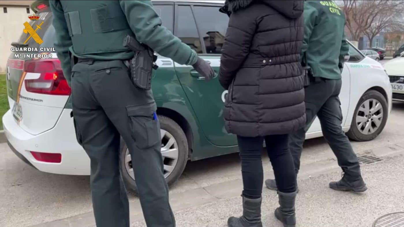 Detenida una mujer en Lardero tras quebrantar por quinta vez una orden de alejamiento 3 Detenida una mujer en Lardero tras quebrantar por quinta vez una orden de alejamiento 3