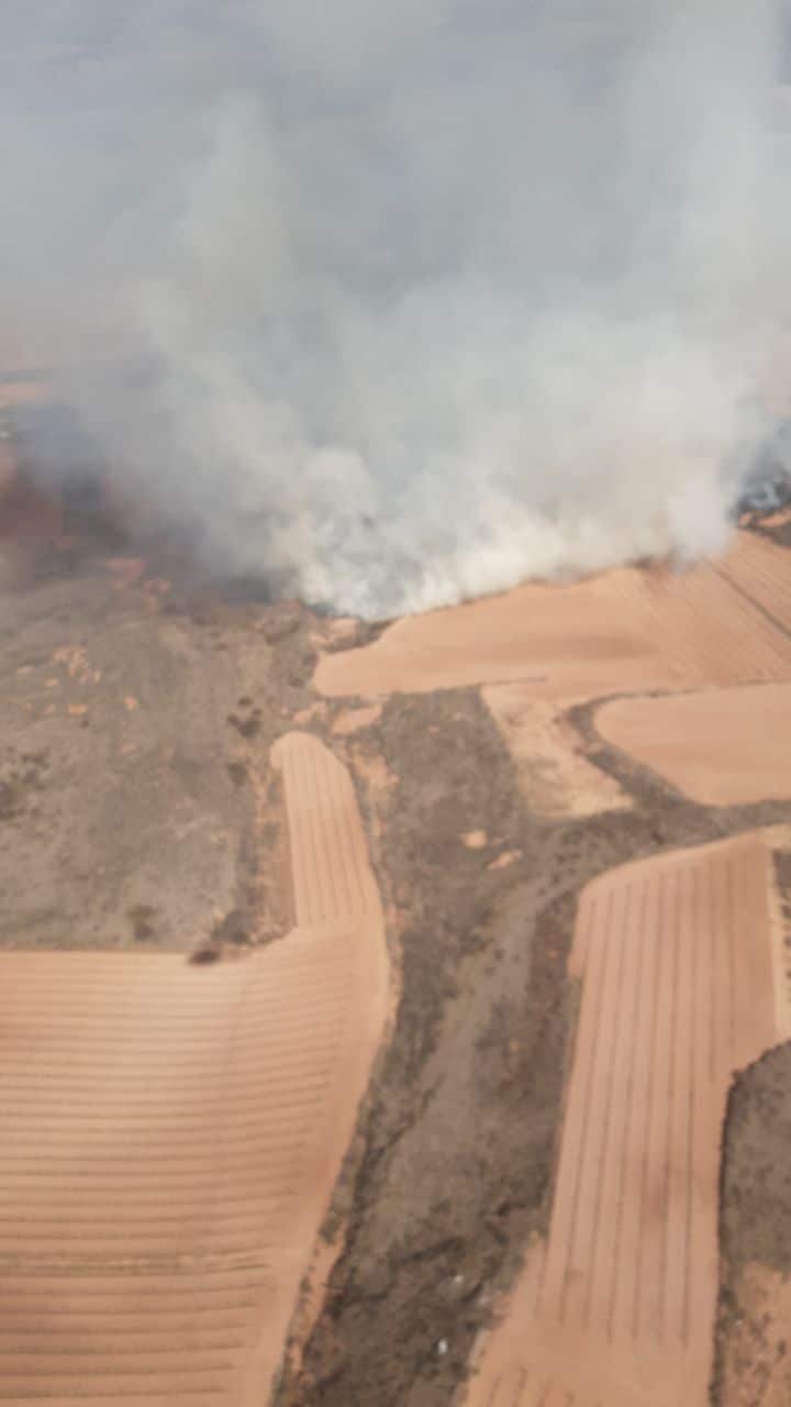 Declarado un incendio en Fuenmayor junto a la AP-68 3 Declarado un incendio en Fuenmayor junto a la AP-68 3