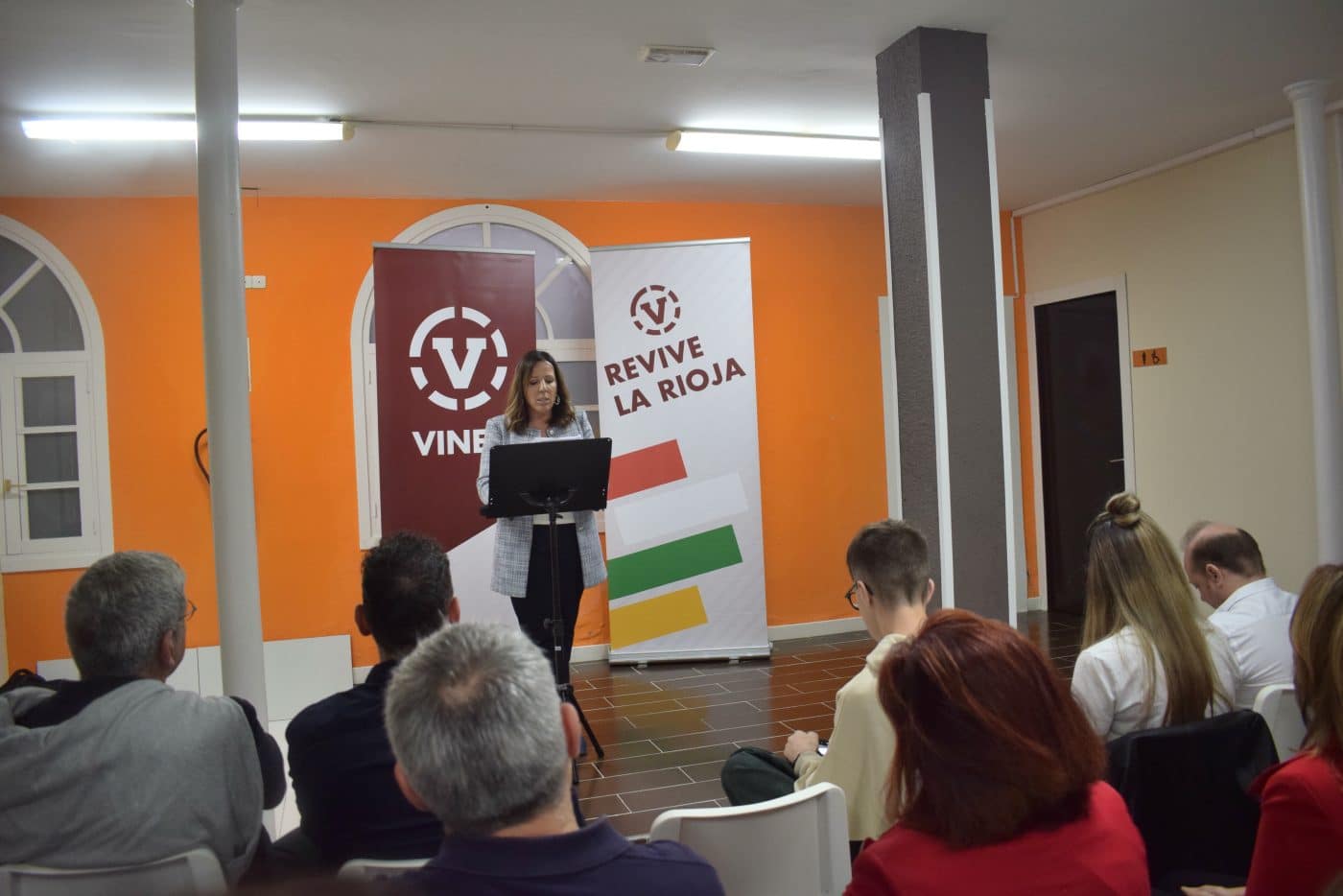 Laura Vidaurre presenta su candidatura a la Alcaldía: "Queremos cambiar las cosas en Haro" 2