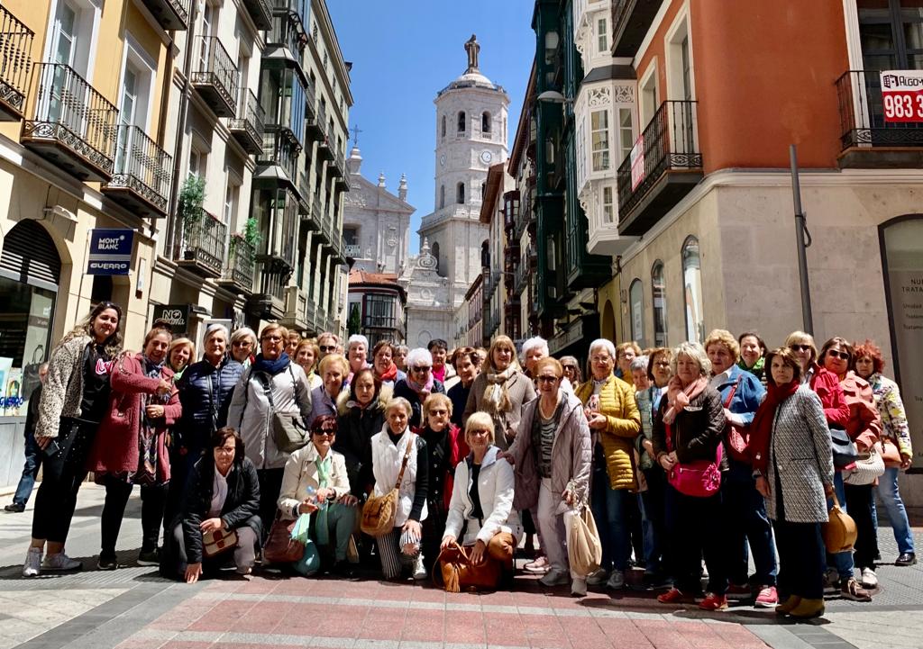 Las Mujeres de la Vega visitan Valladolid 1