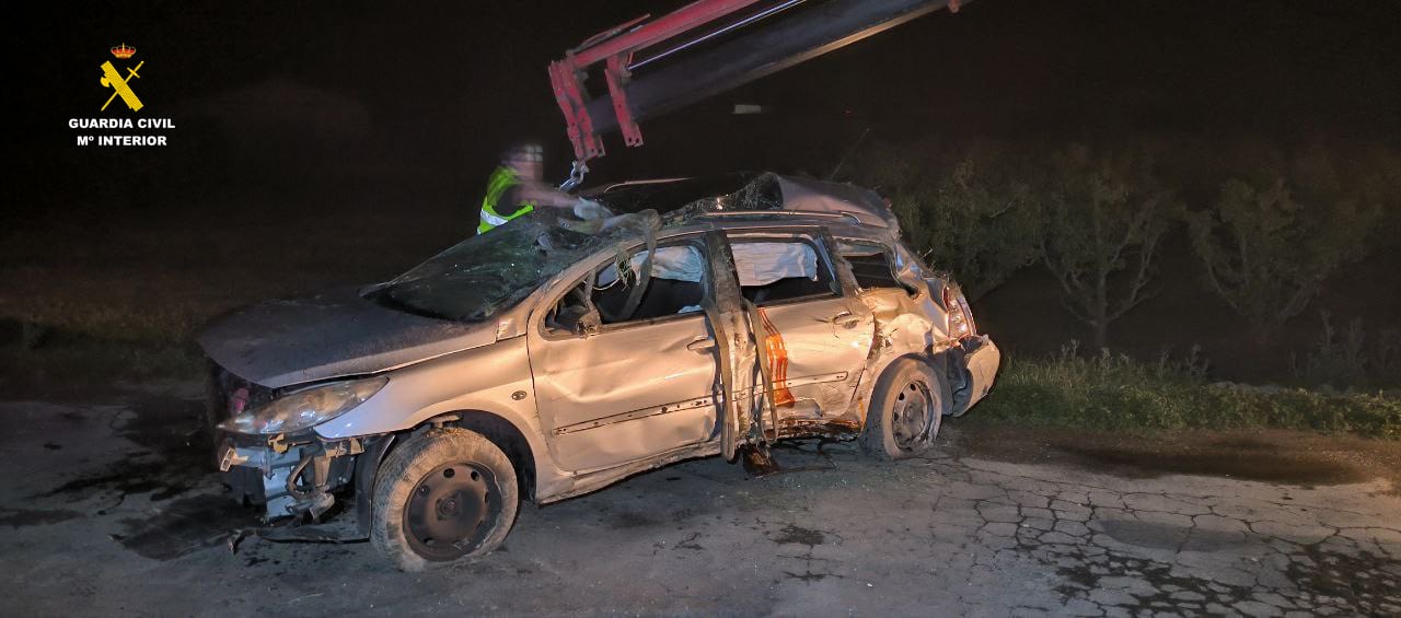 Conductor sin permiso, ebrio y positivo en drogas provoca un accidente en La Rioja 4