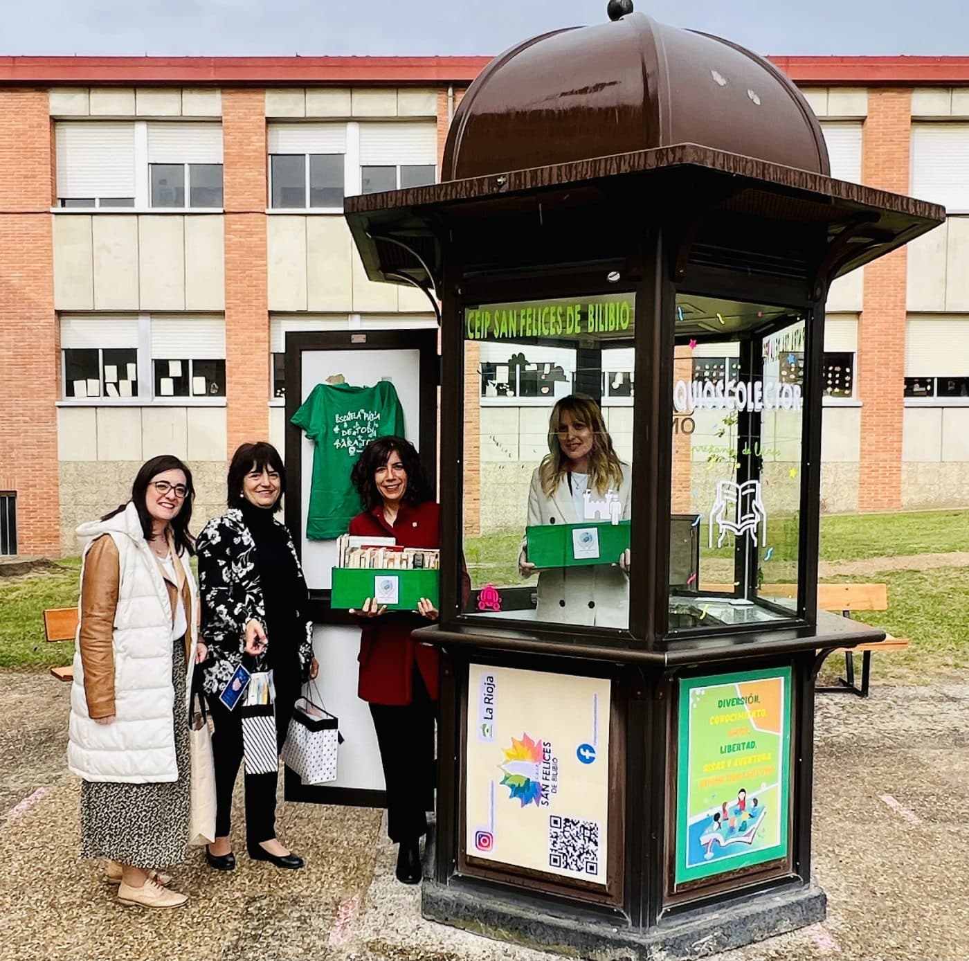 Haro inaugura su primer 'quiosco lector' para fomentar la lectura y el intercambio de libros 1 Haro inaugura su primer 'quiosco lector' para fomentar la lectura y el intercambio de libros 1