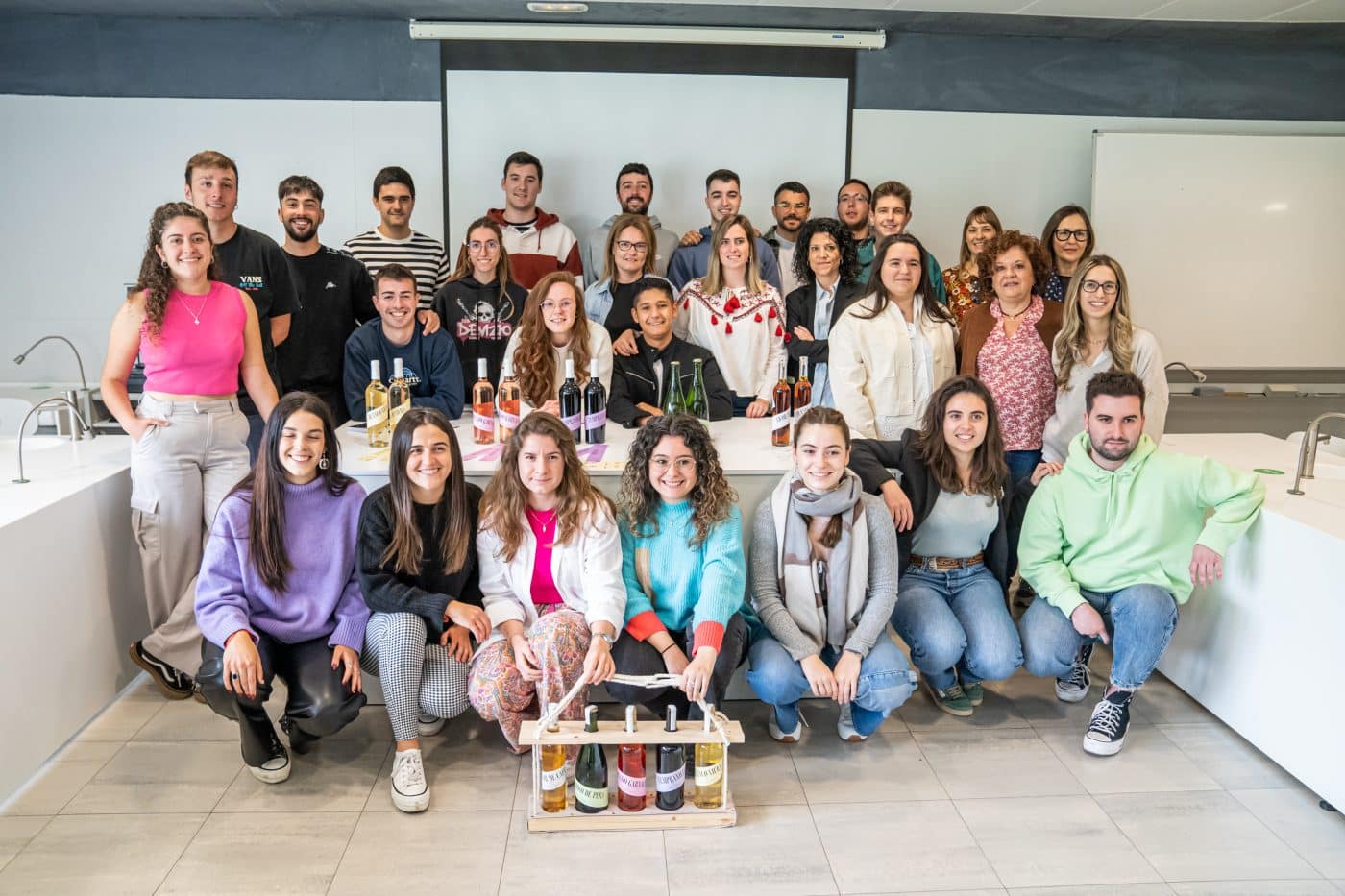 'Heredes Baco', la marca de vinos y bebidas experimentales creada por estudiantes de Enología de la UR 2