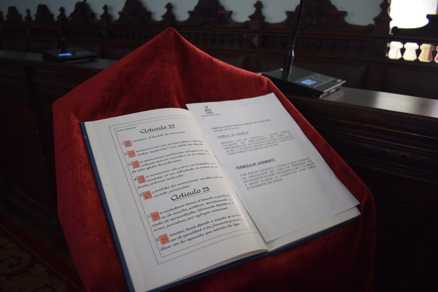 Guadalupe Fernández recoge el bastón de mando en Haro 18 Guadalupe Fernández recoge el bastón de mando en Haro 18