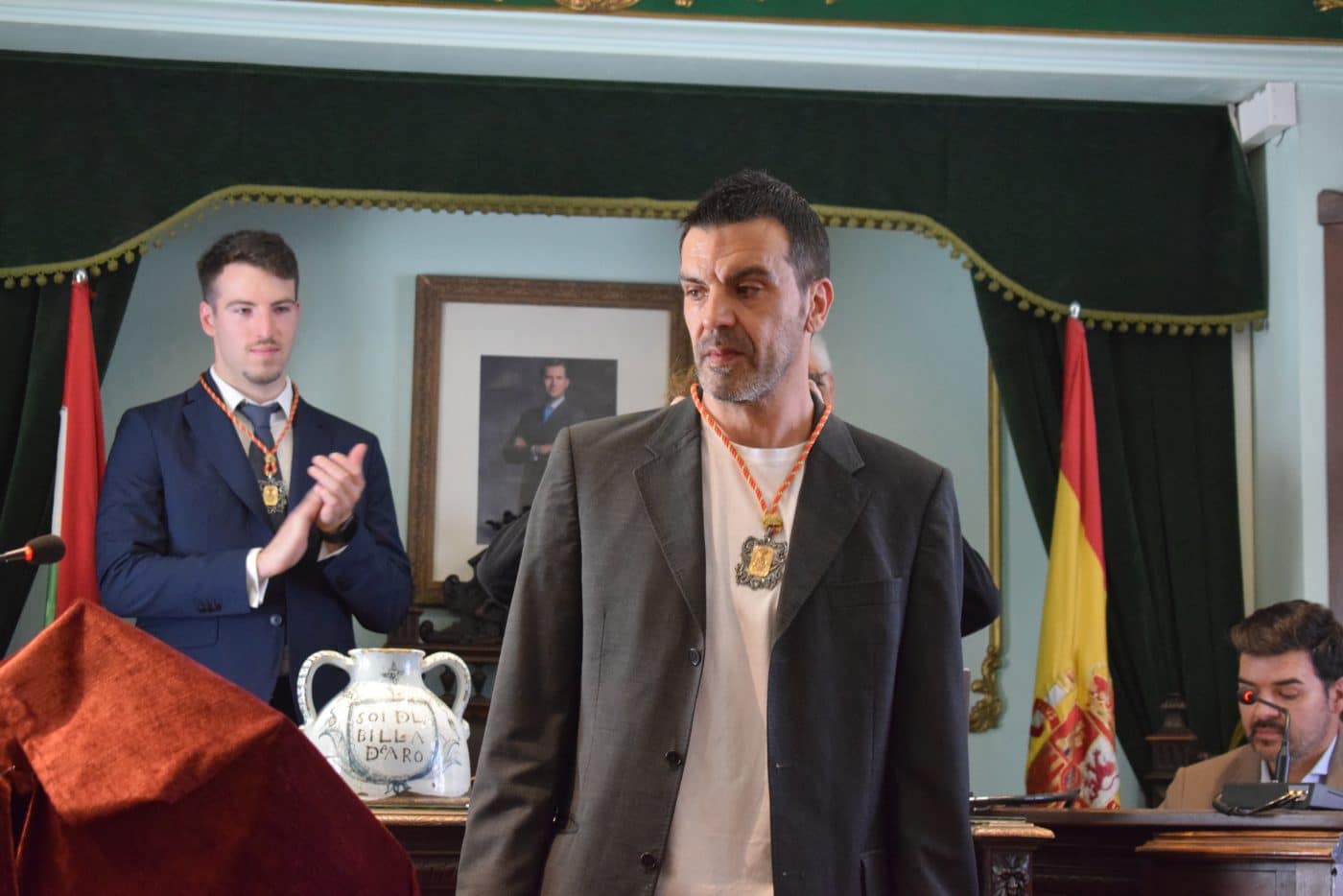 Guadalupe Fernández recoge el bastón de mando en Haro 6 Guadalupe Fernández recoge el bastón de mando en Haro 6