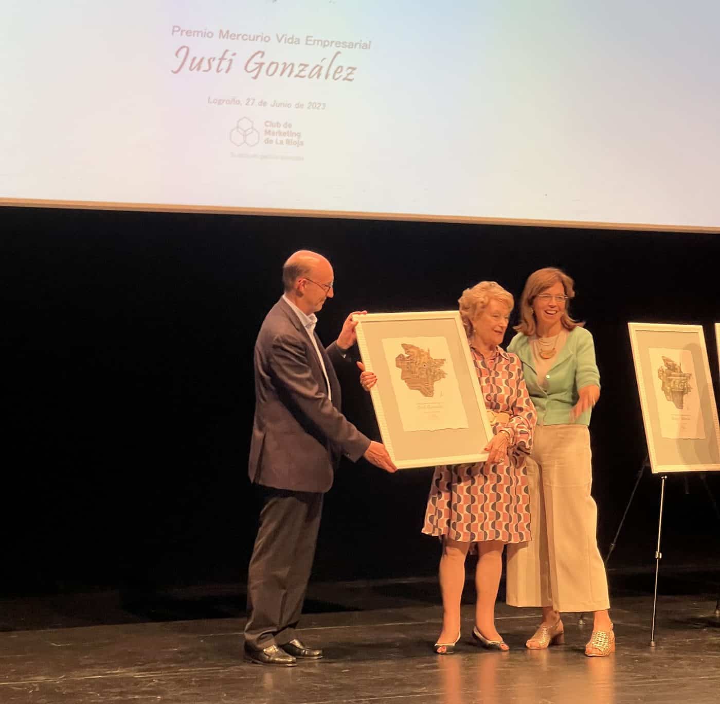 Justi González, fundadora de Lácteos Martínez, Premio Mercurio 2023 1