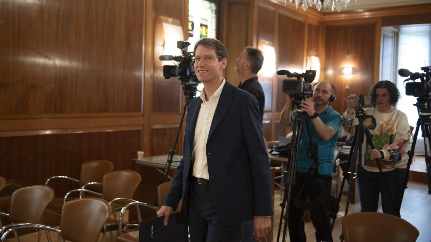 Capellán anuncia la estructura del nuevo Gobierno riojano con siete consejerías 1