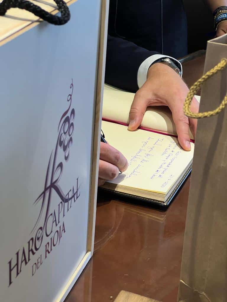 Haro recibe al embajador de Chequia en España 1 Haro recibe al embajador de Chequia en España 1