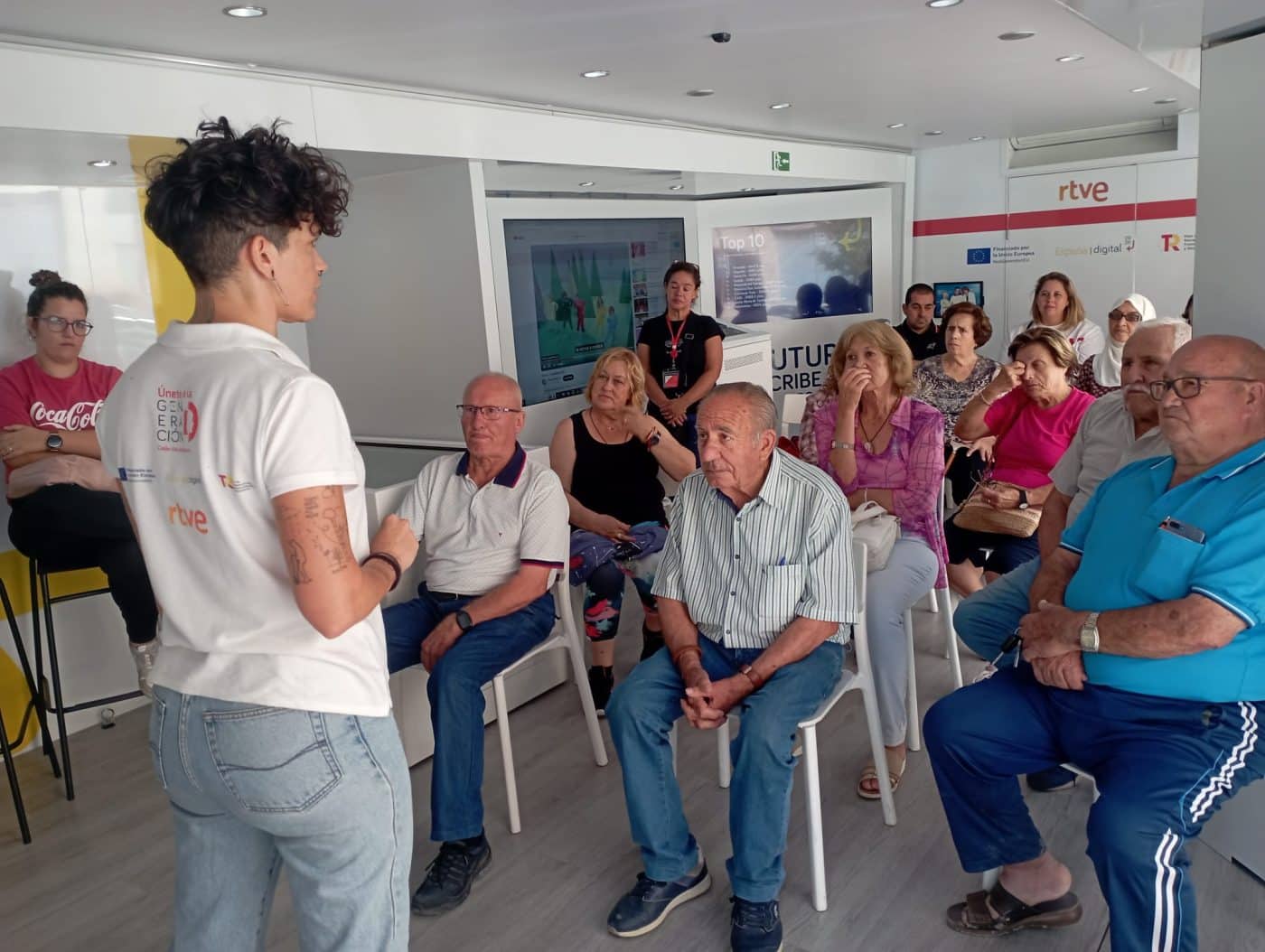 La campaña itinerante 'Generación D' pasará por Haro para ayudar a la ciudadanía a mejorar sus habilidades digitales 2