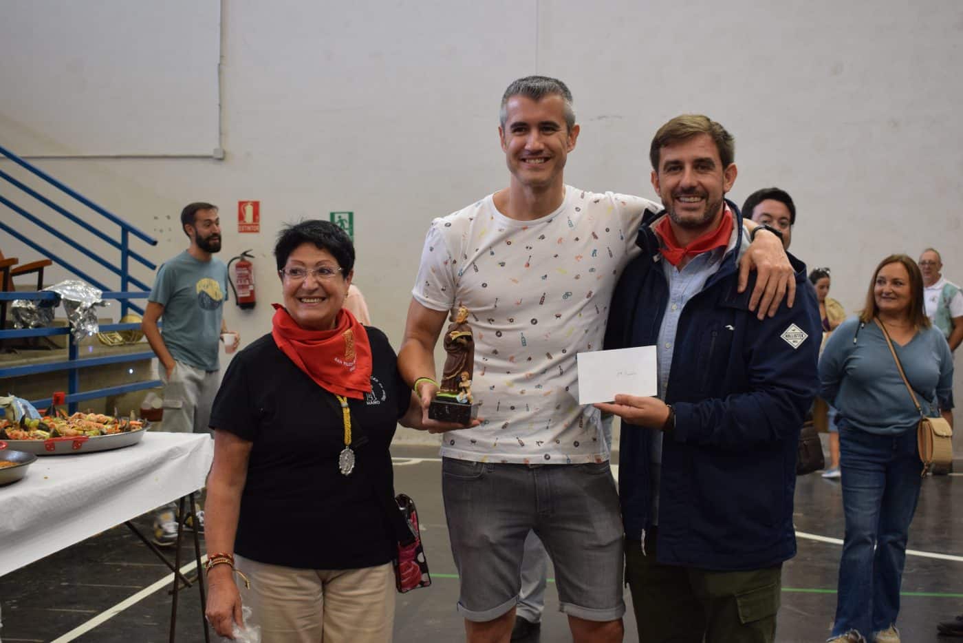 Roberto Asenjo, ganador del Concurso de Paellas del Primer Domingo de Septiembre 1