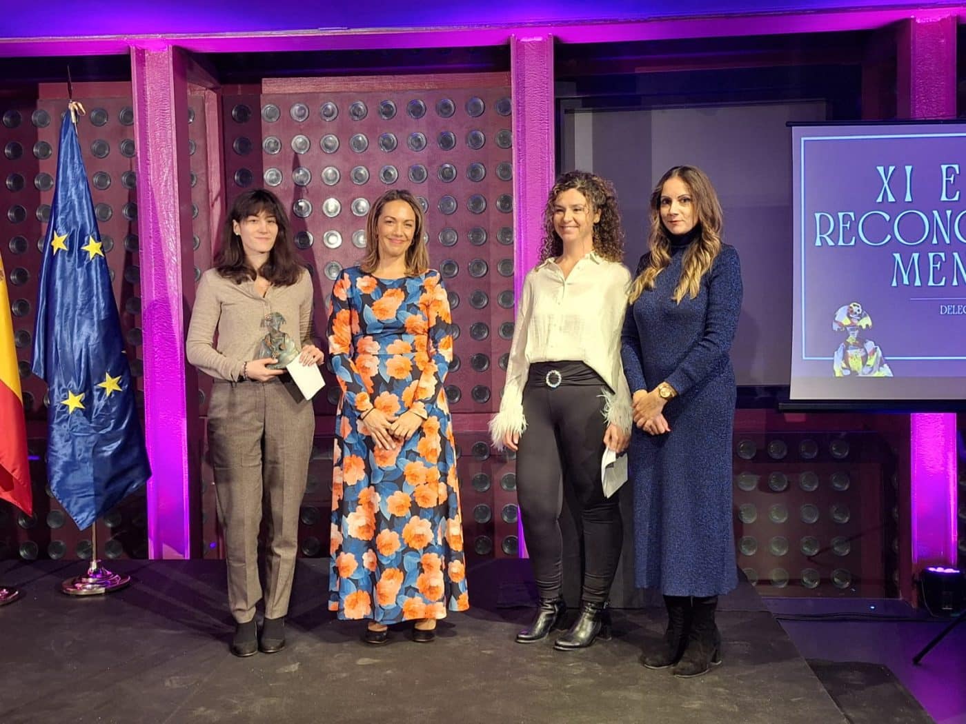 La periodista calceatense Ángeles Espinosa recibe el premio Meninas 2023 1