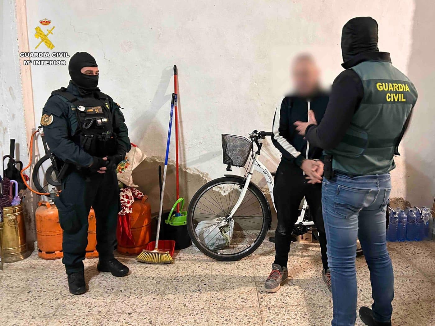 Desmantelado por la Guardia Civil un servicio de 'telecoca' en Rincón de Soto 8 Desmantelado por la Guardia Civil un servicio de 'telecoca' en Rincón de Soto 8