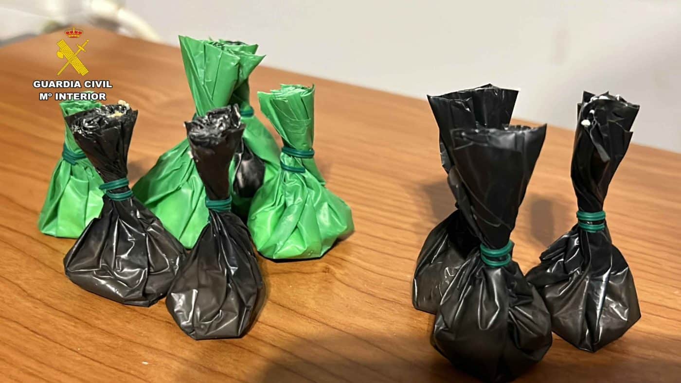 Desmantelado por la Guardia Civil un servicio de 'telecoca' en Rincón de Soto 1 Desmantelado por la Guardia Civil un servicio de 'telecoca' en Rincón de Soto 1