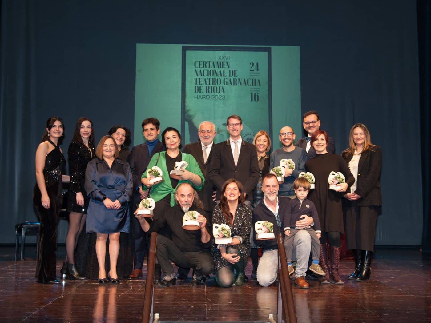 Foto de familia de los premiados del Garnacha 2023 | Foto: Donézar Fotógrafos