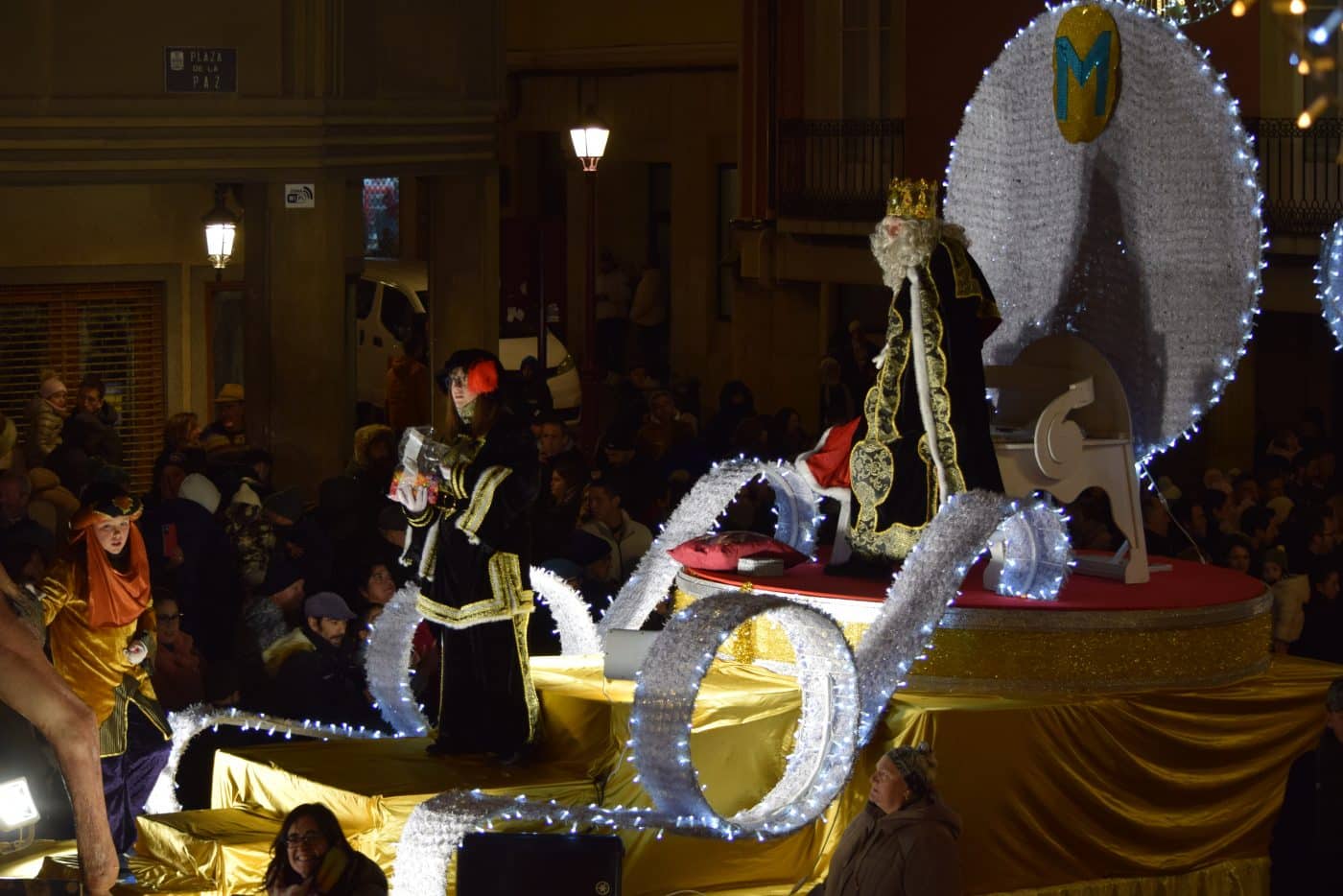 FOTOS: Los Reyes Magos reparten ilusión en Haro 3