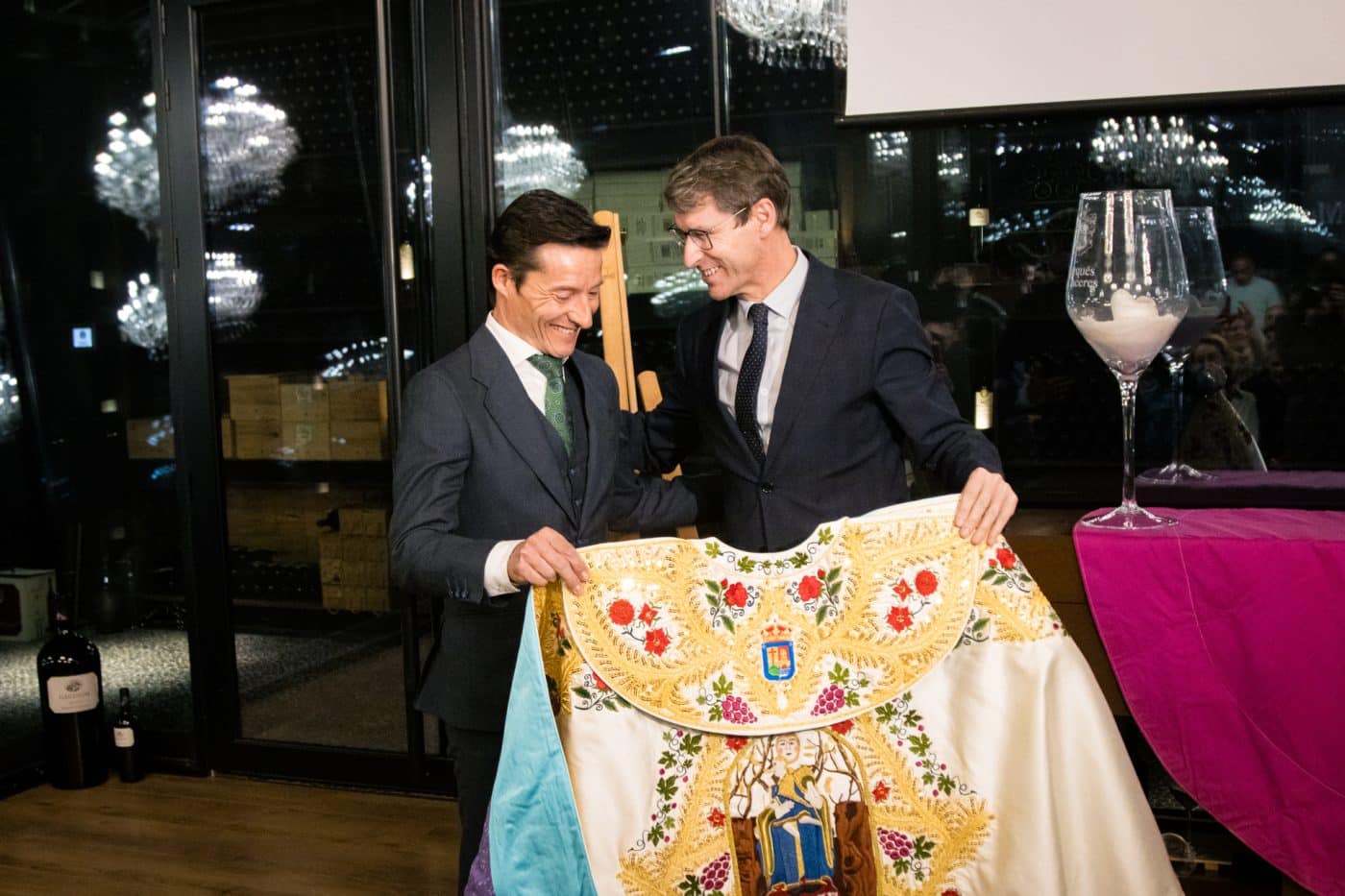 Capellán destaca en Cenicero la contribución de Diego Urdiales a la promoción de La Rioja 1 Capellán destaca en Cenicero la contribución de Diego Urdiales a la promoción de La Rioja 1