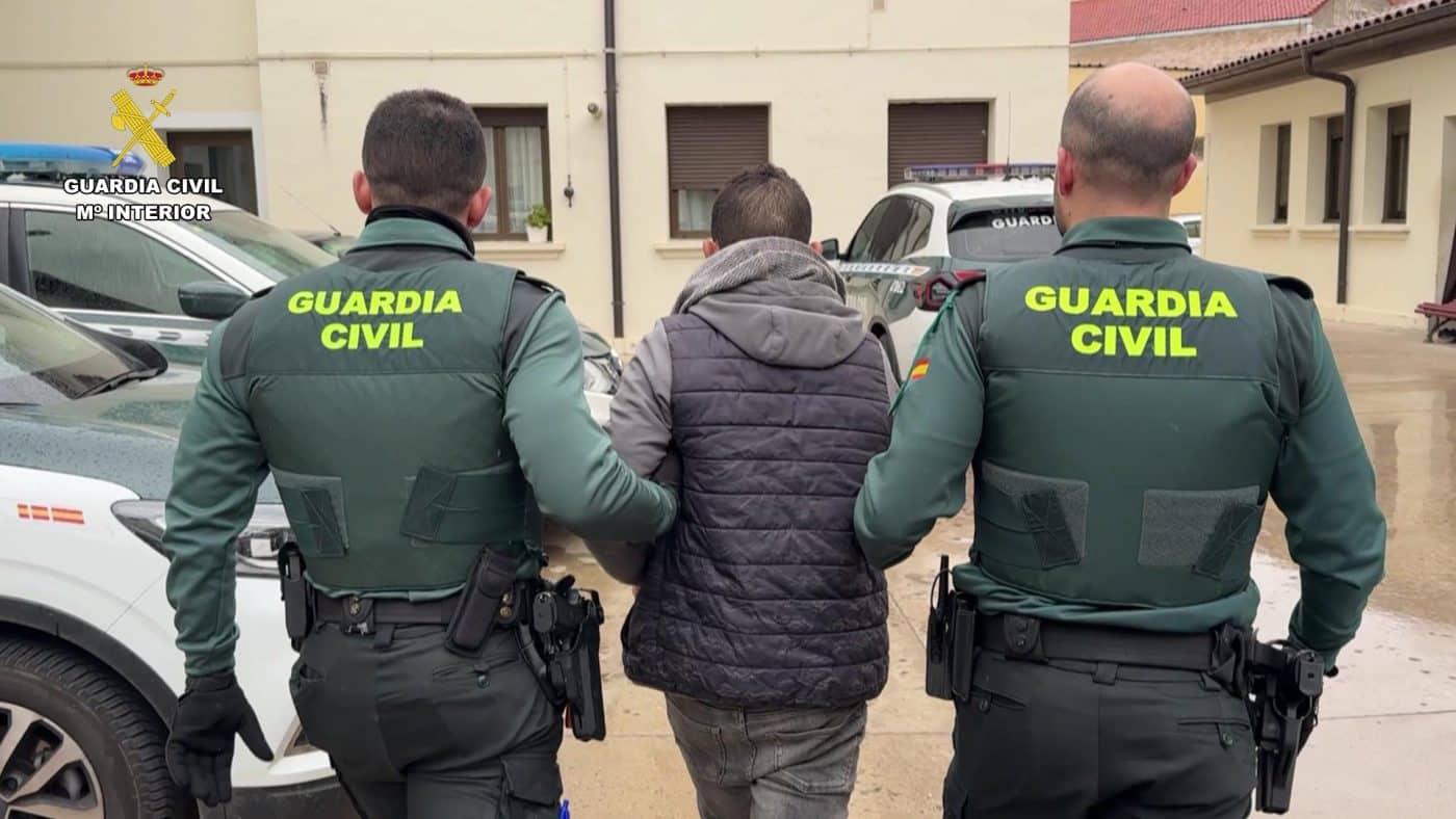 Detenidos los autores de una oleada de robos en el interior de vehículos en Nájera y Tricio 3 Detenidos los autores de una oleada de robos en el interior de vehículos en Nájera y Tricio 3