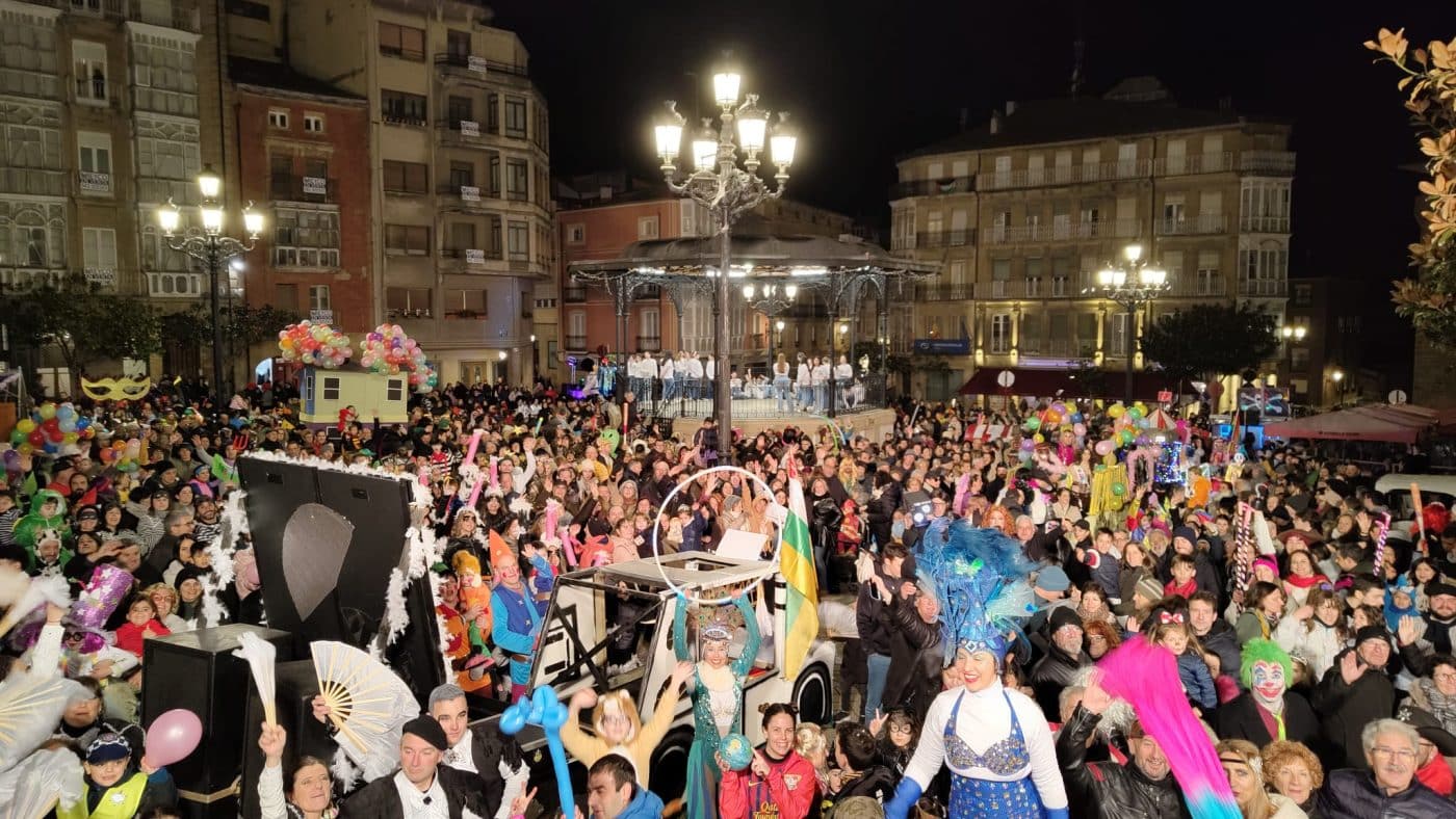 FOTOS: Multitudinario desfile del Carnaval Popular de Haro 3