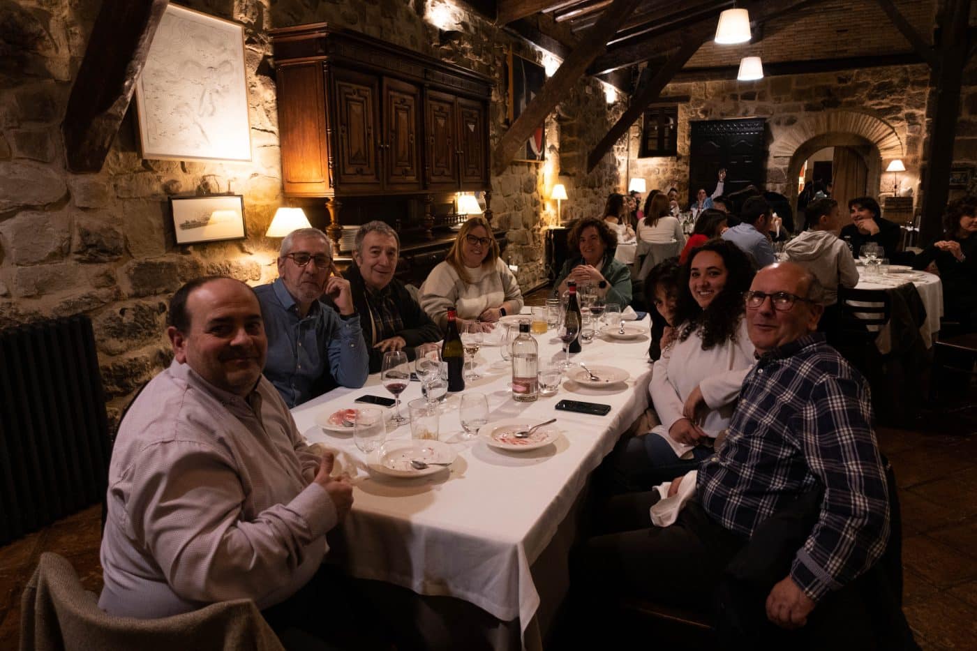 La afición del Haro Rioja Vóley disfruta de una cena en La Vieja Bodega para despedir la temporada 3