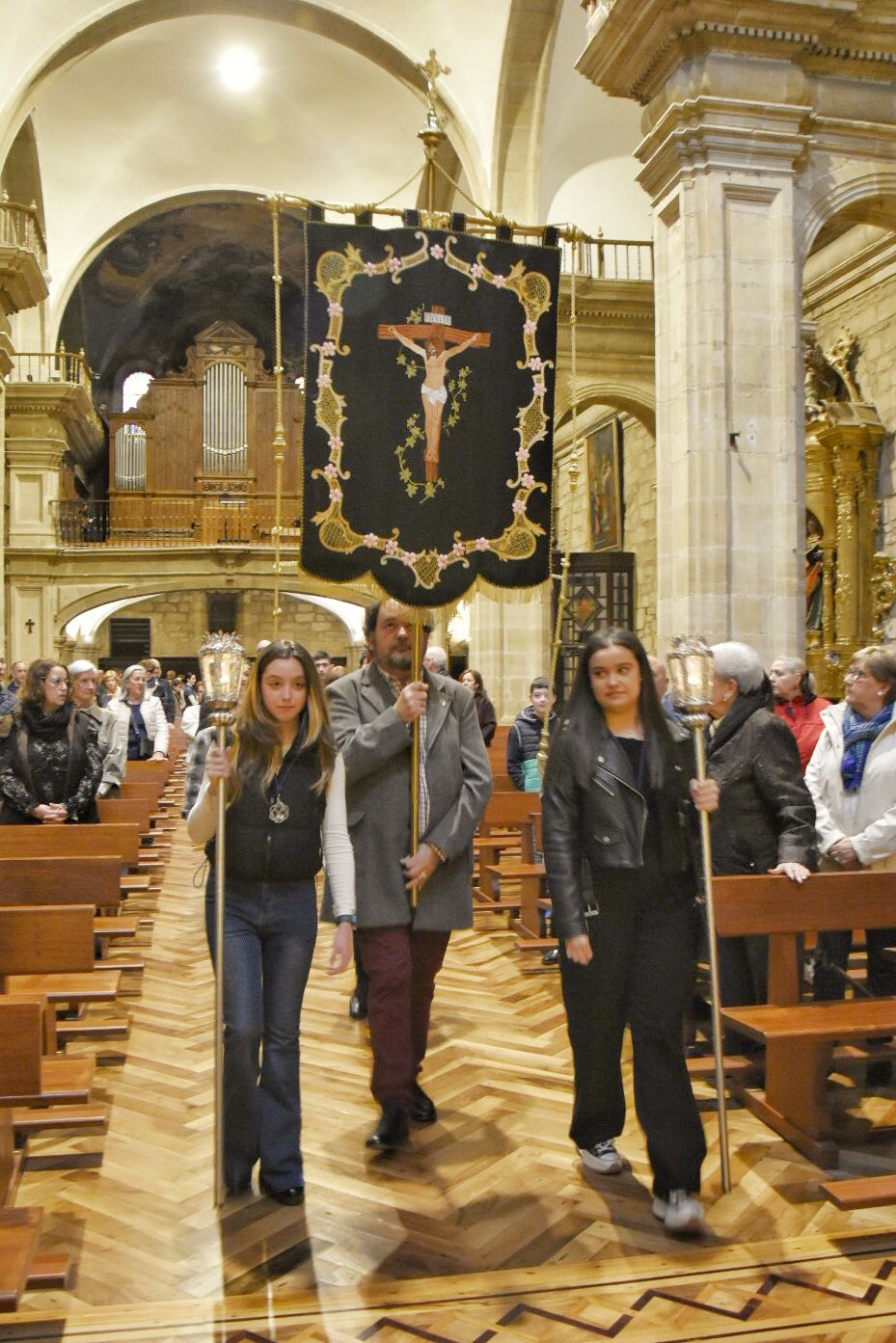 La Cofradía de la Santa Vera Cruz de Haro celebra su día 2 La Cofradía de la Santa Vera Cruz de Haro celebra su día 2