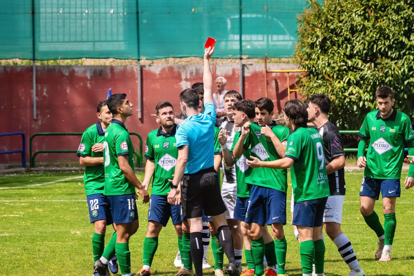 El Haro cae por la mínima ante el Berceo tras remontar un 0-2 en contra 3 El Haro cae por la mínima ante el Berceo tras remontar un 0-2 en contra 3