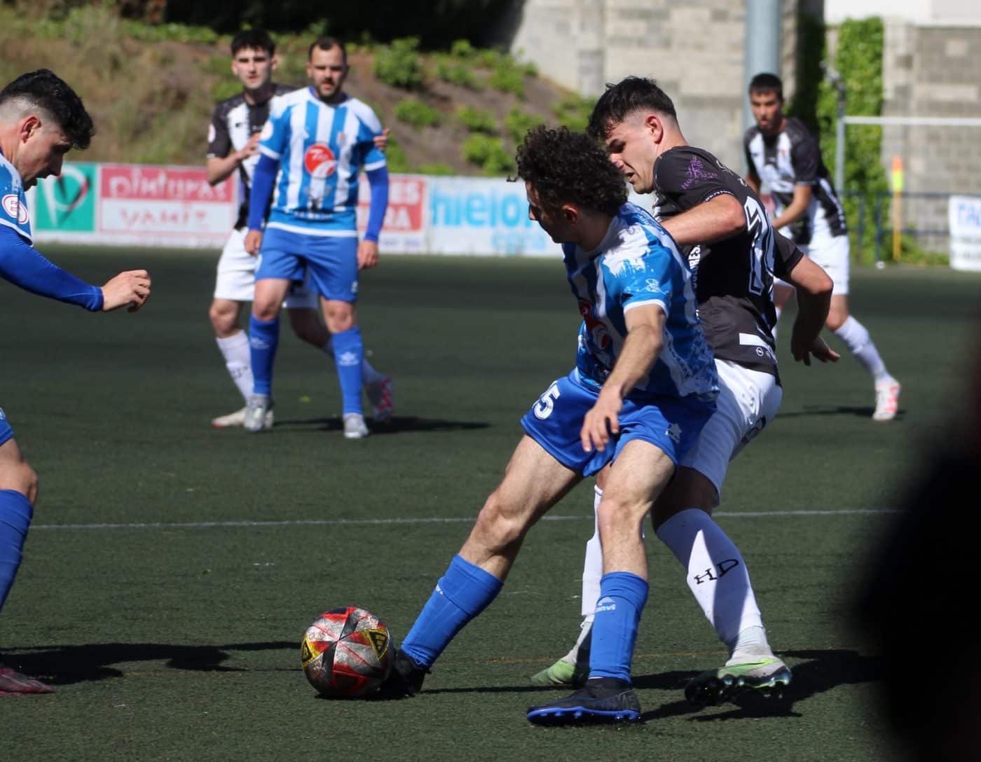 El Haro termina goleado ante la Oyonesa 8 El Haro termina goleado ante la Oyonesa 8