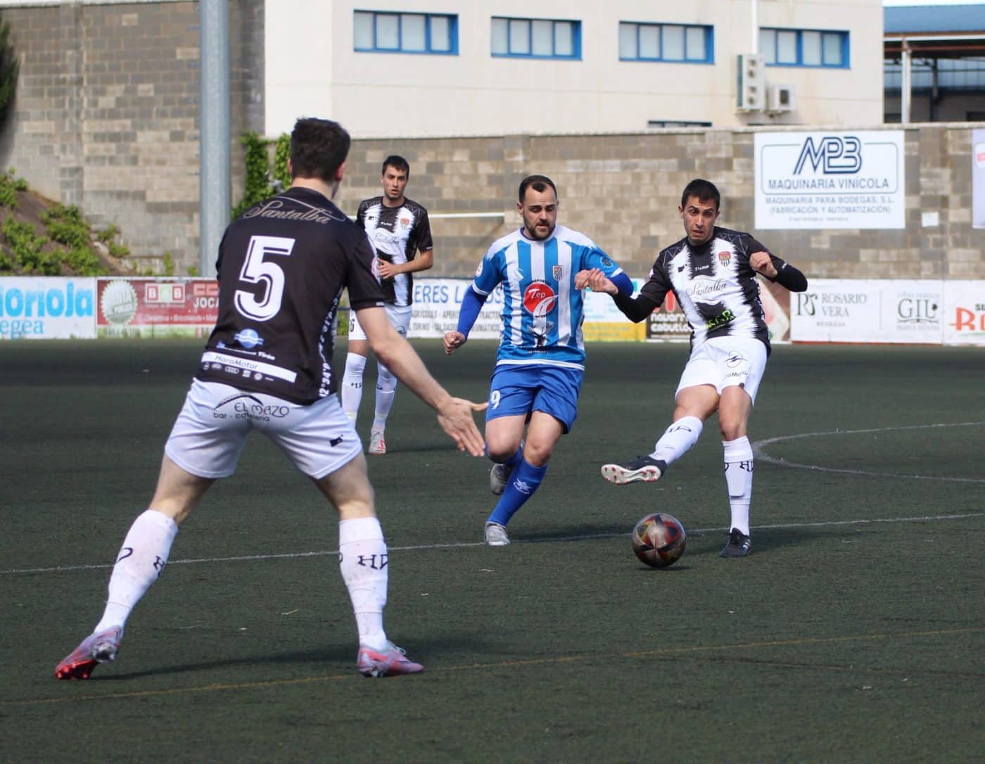 El Haro termina goleado ante la Oyonesa 1 El Haro termina goleado ante la Oyonesa 1