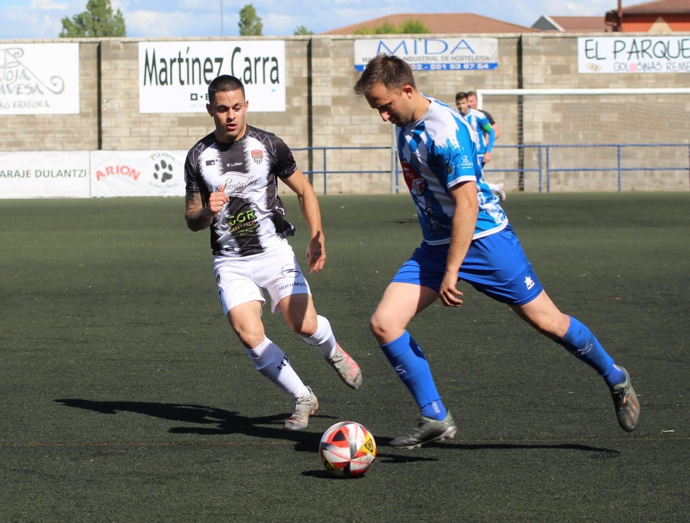 El Haro termina goleado ante la Oyonesa 4 El Haro termina goleado ante la Oyonesa 4