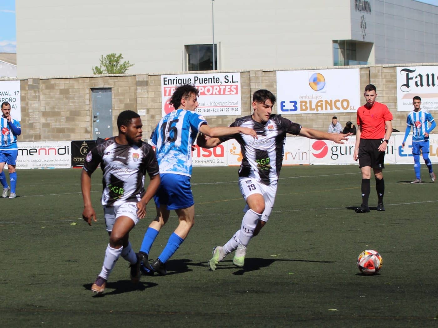 El Haro termina goleado ante la Oyonesa 3 El Haro termina goleado ante la Oyonesa 3