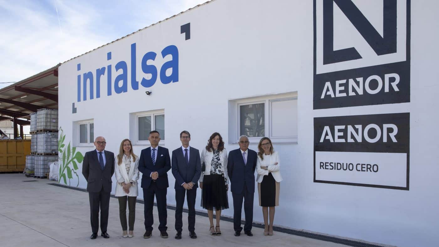 La riojana Inrialsa recibe la máxima distinción de AENOR por su compromiso con el residuo cero 3 La riojana Inrialsa recibe la máxima distinción de AENOR por su compromiso con el residuo cero 3