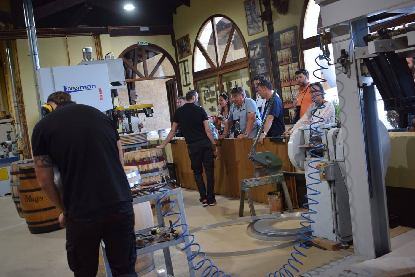 FOTOS: La Cata del Barrio de la Estación reúne en Haro a más de 3.500 viajeros 29 FOTOS: La Cata del Barrio de la Estación reúne en Haro a más de 3.500 viajeros 29