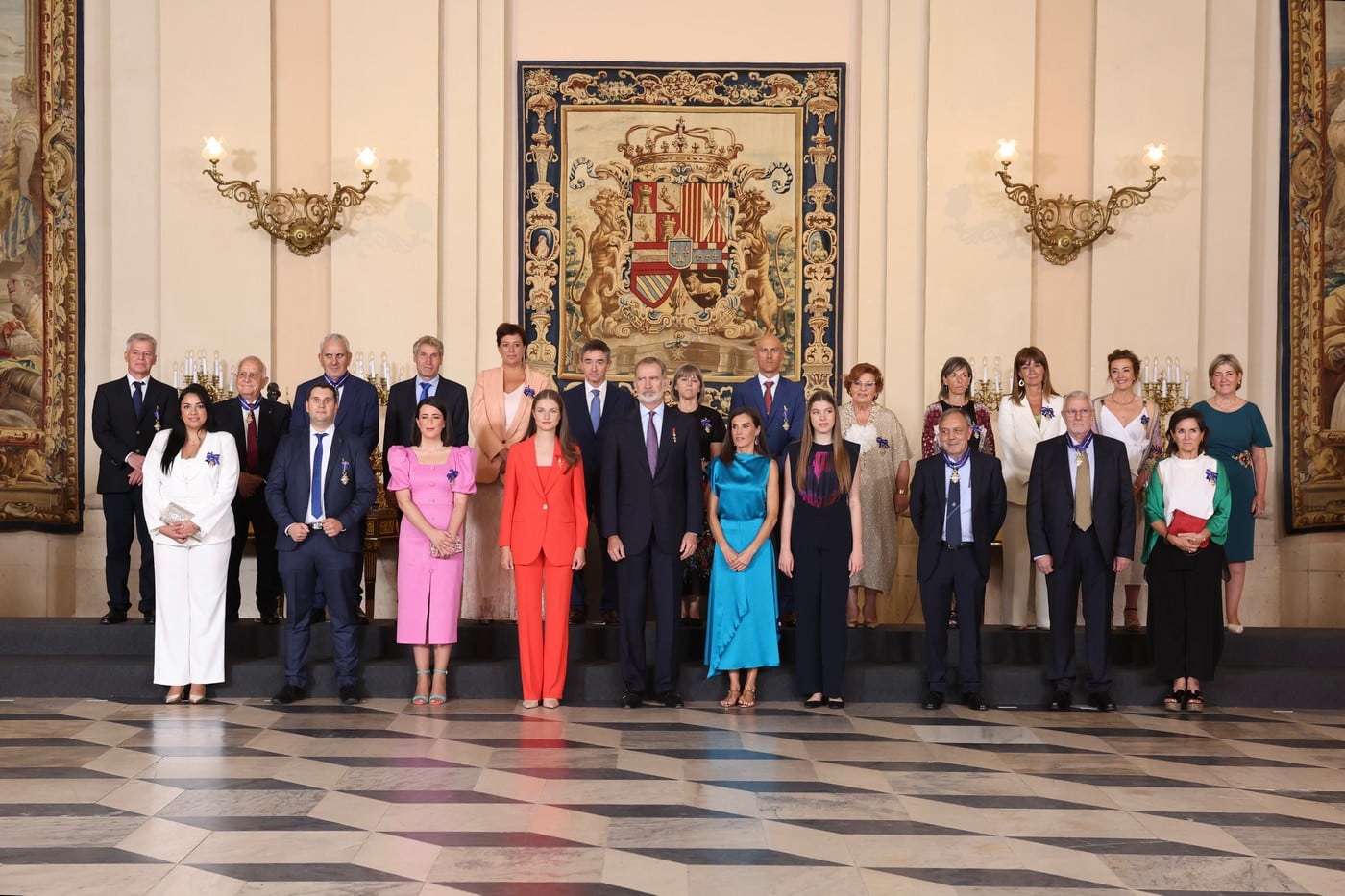 Fernando Reinares, condecorado por Felipe VI en el décimo aniversario de su proclamación 1 Fernando Reinares, condecorado por Felipe VI en el décimo aniversario de su proclamación 1
