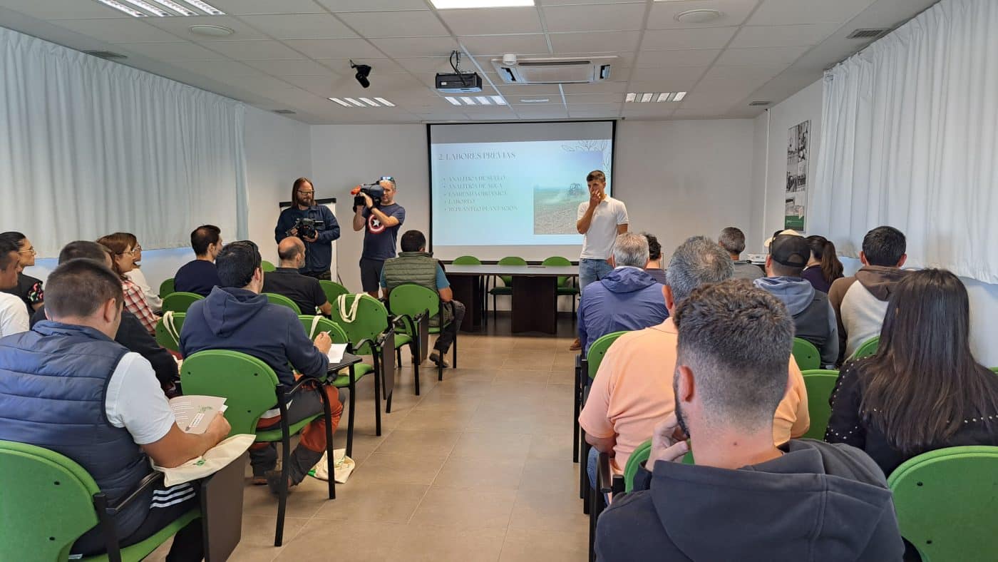 ARAG-ASAJA explora el potencial del almendro y el avellano en La Rioja Alta: prometedores resultados del campo demostrativo 2
