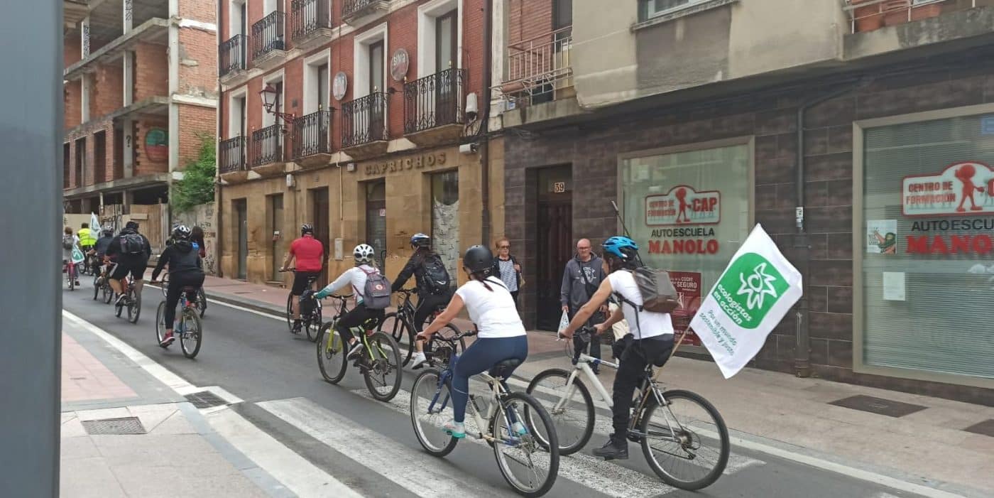 Ecologistas en Acción de Haro pedalea por un futuro verde en su primer aniversario 1