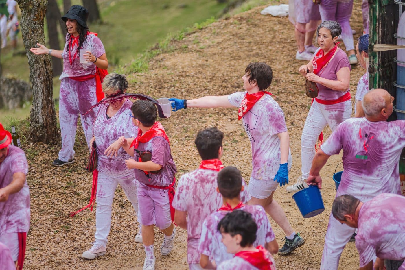 FOTOS: San Felices convierte el agua en vino 16
