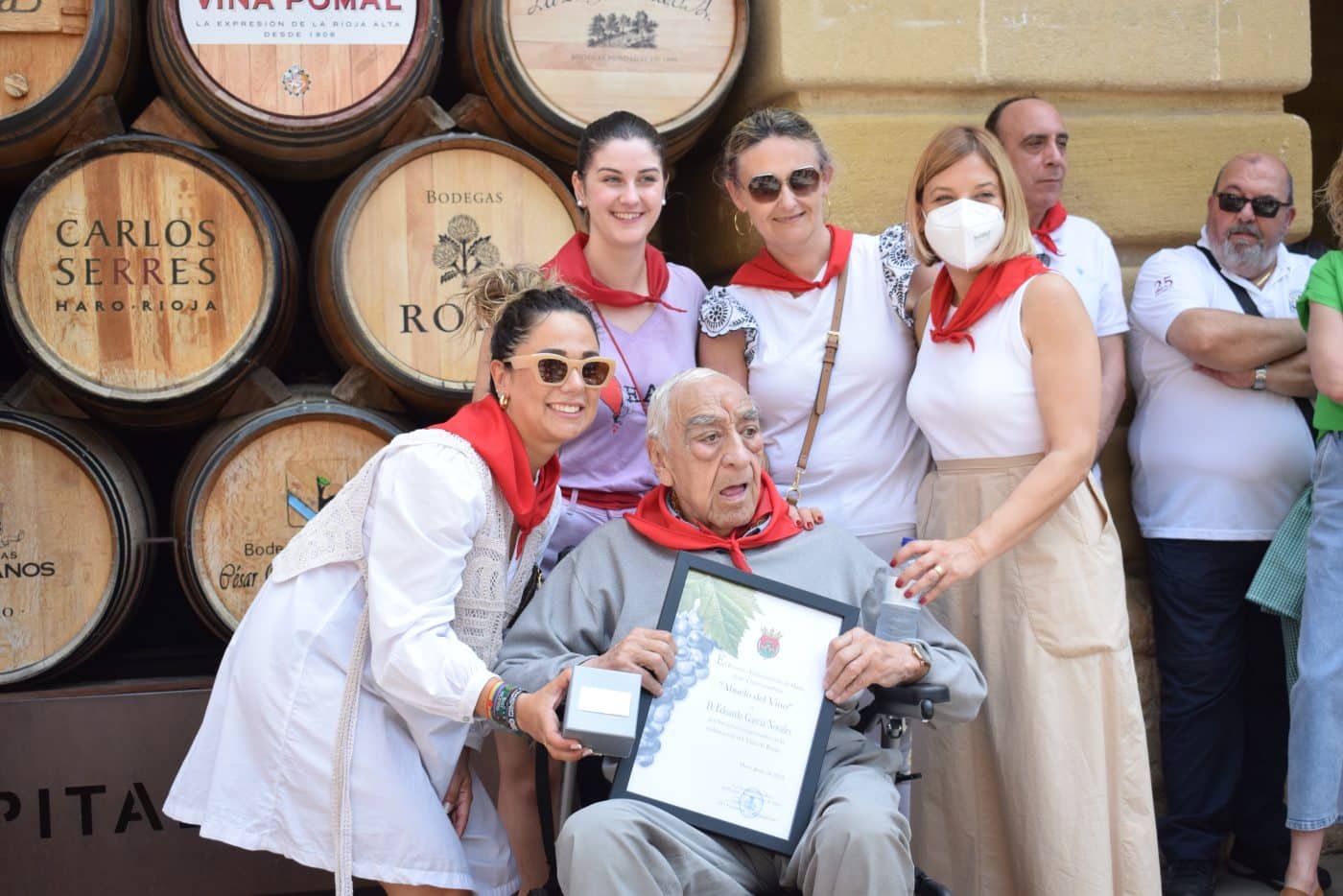 Haro proclama a los Abuelos del Vino 2024 y premia sus mejores caracoles de fiestas 3 Haro proclama a los Abuelos del Vino 2024 y premia sus mejores caracoles de fiestas 3