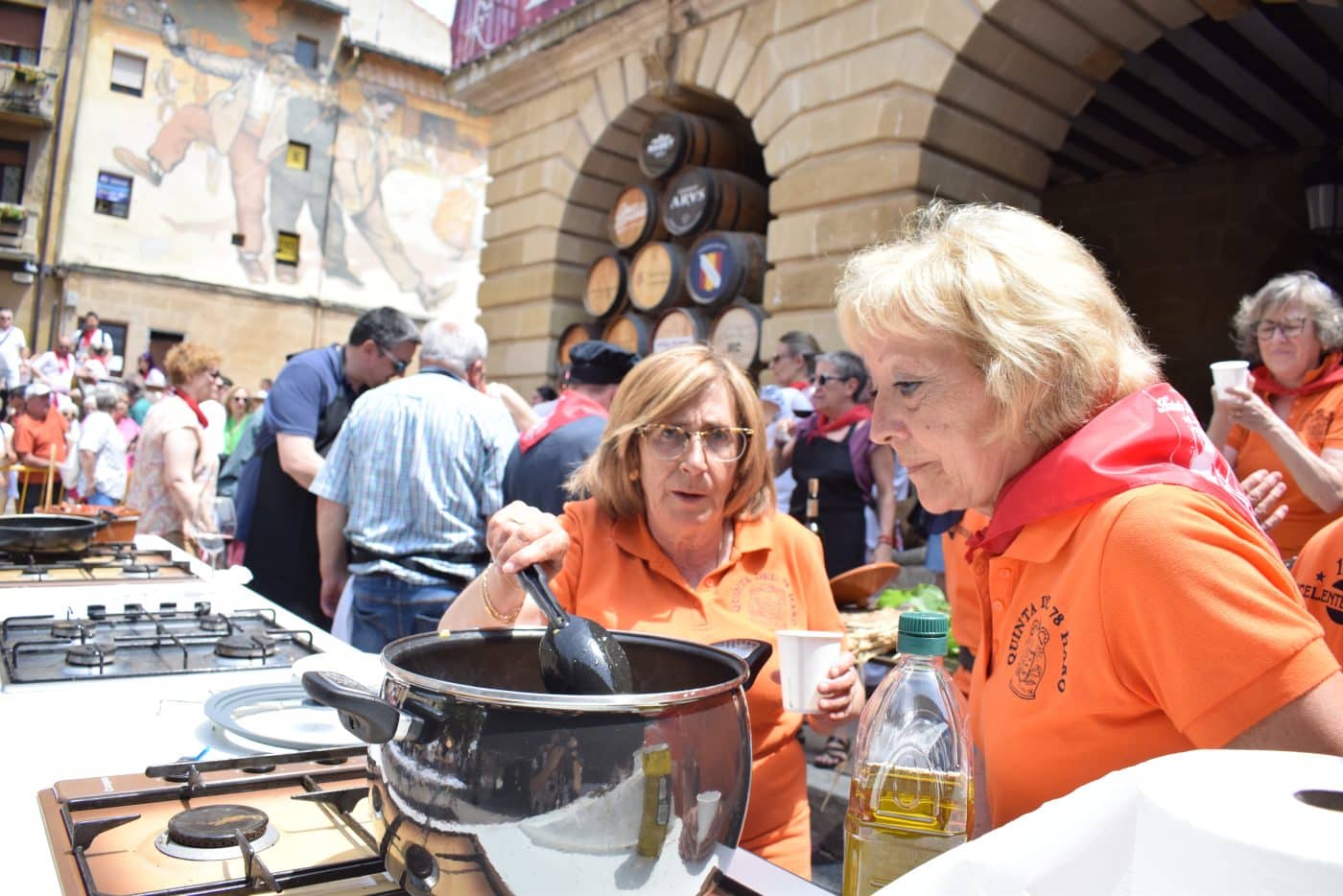 Haro proclama a los Abuelos del Vino 2024 y premia sus mejores caracoles de fiestas 26 Haro proclama a los Abuelos del Vino 2024 y premia sus mejores caracoles de fiestas 26