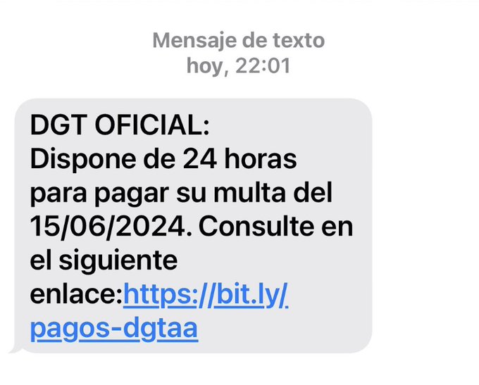 La Policía alerta sobre una nueva estafa: SMS falsos de multas de tráfico para robar tus datos 1 La Policía alerta sobre una nueva estafa: SMS falsos de multas de tráfico para robar tus datos 1