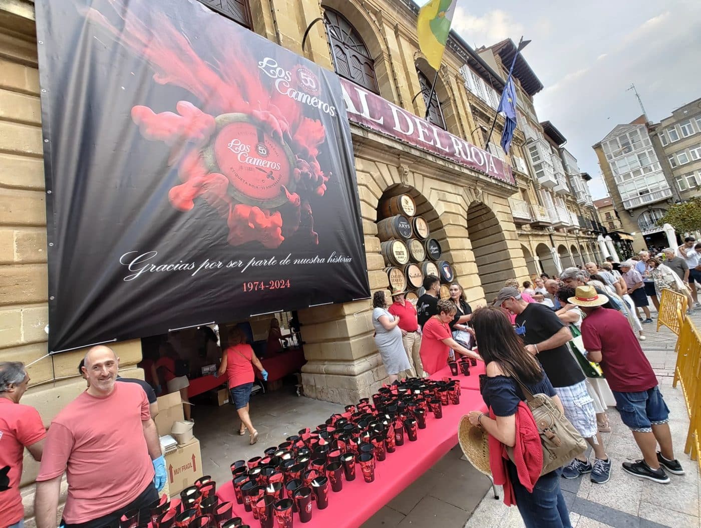 Los Cameros recauda más de 1.300 euros para Cruz Roja en su degustación solidaria 2 Los Cameros recauda más de 1.300 euros para Cruz Roja en su degustación solidaria 2