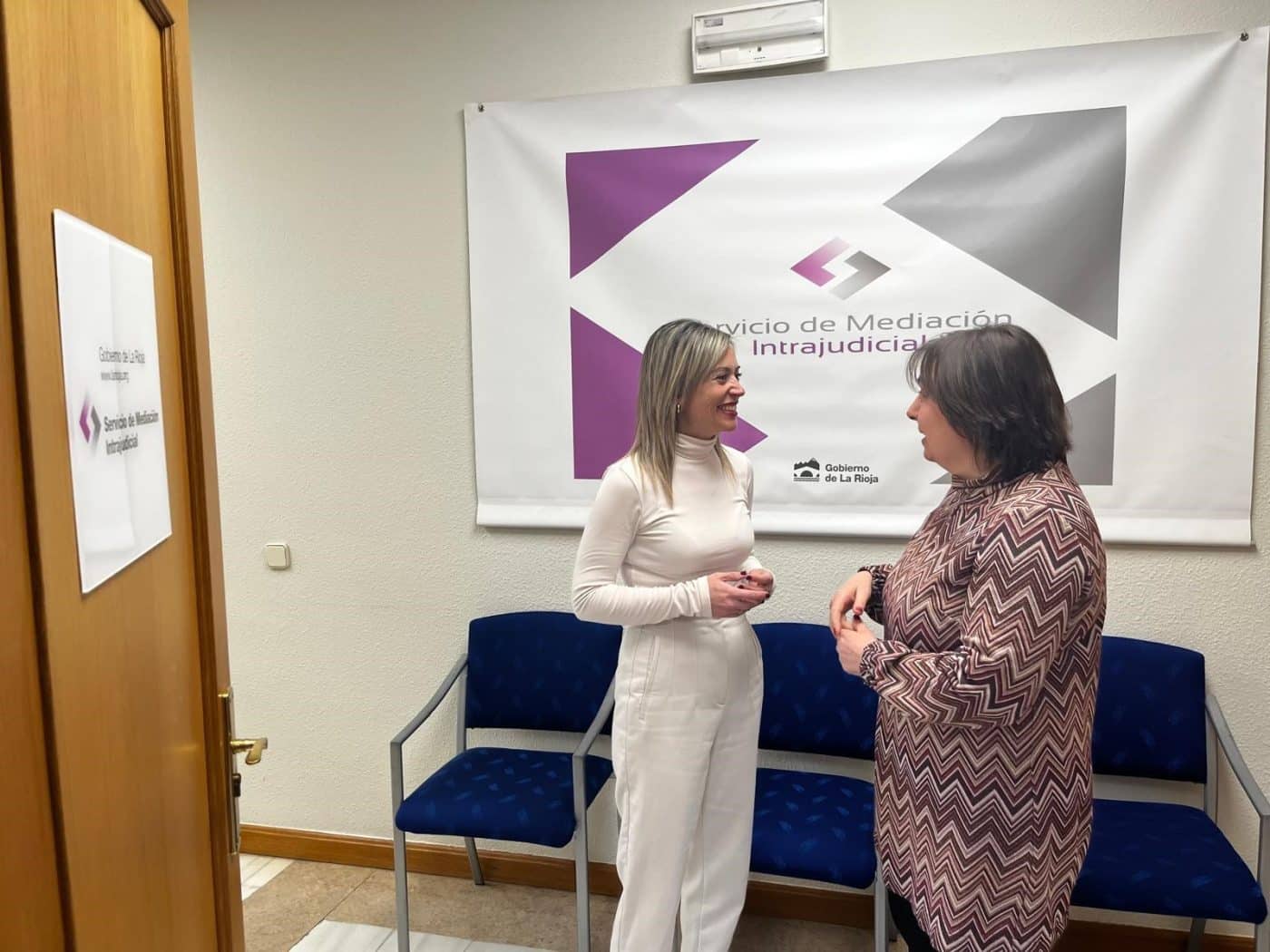 El Servicio de Mediación del Gobierno de La Rioja recibe la Medalla al Mérito Profesional 1
