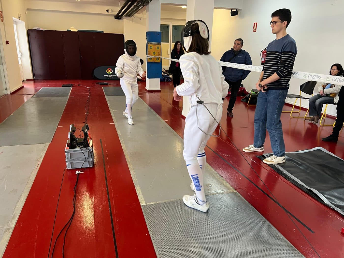 Éxito para la Sala de Armas de Haro en la primera jornada de los Juegos Deportivos de esgrima 2 Éxito para la Sala de Armas de Haro en la primera jornada de los Juegos Deportivos de esgrima 2