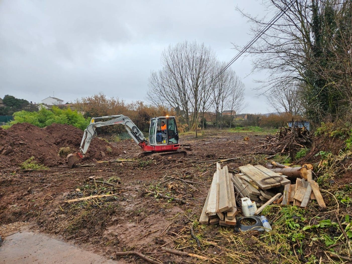 La Rioja invierte 144.595 euros para ampliar la capacidad de drenaje del río Yuso a su paso por Arenzana de Abajo 1 La Rioja invierte 144.595 euros para ampliar la capacidad de drenaje del río Yuso a su paso por Arenzana de Abajo 1