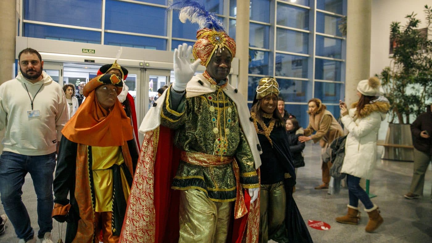 Recepción a los Reyes Magos: Capellán espera que este 2025 sea clave para la mejora del ecosistema sanitario de La Rioja 10 Recepción a los Reyes Magos: Capellán espera que este 2025 sea clave para la mejora del ecosistema sanitario de La Rioja 10